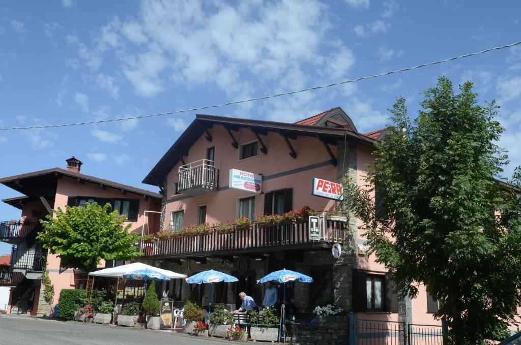 Brallo Di Pregola Albergo Ristorante Da Piercarlo מראה חיצוני תמונה