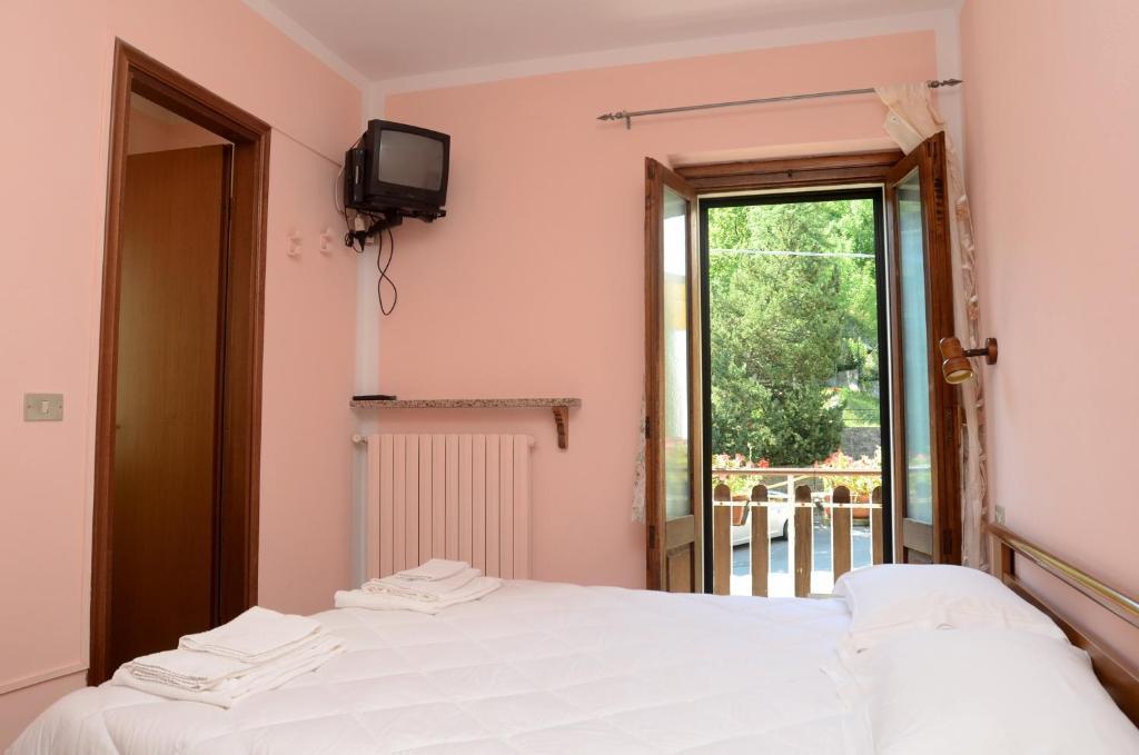 Brallo Di Pregola Albergo Ristorante Da Piercarlo חדר תמונה